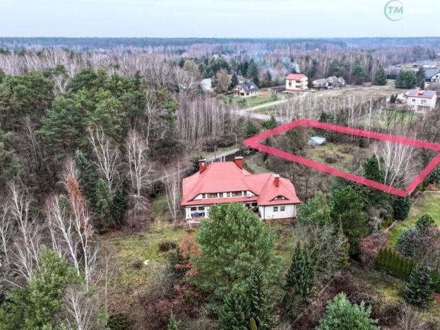 Komorowska 2 000 m², Strzeniówka