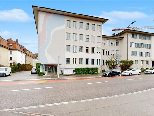 Kompakter Büroraum mit Charme zentral in Zürich Oerlikon