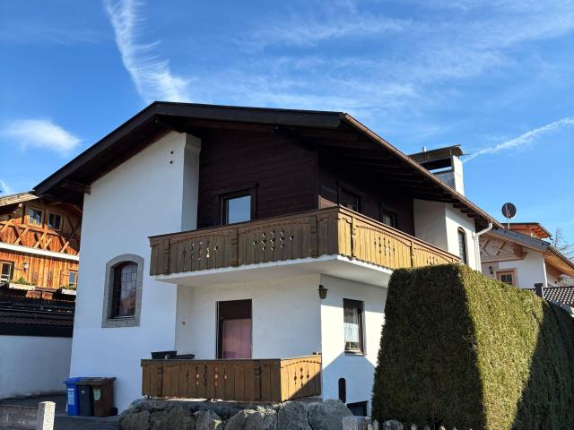 Kompaktes Zweiparteienhaus in guter Lage von Partenkirchen Eigenbedarf oder Kapitalanlage