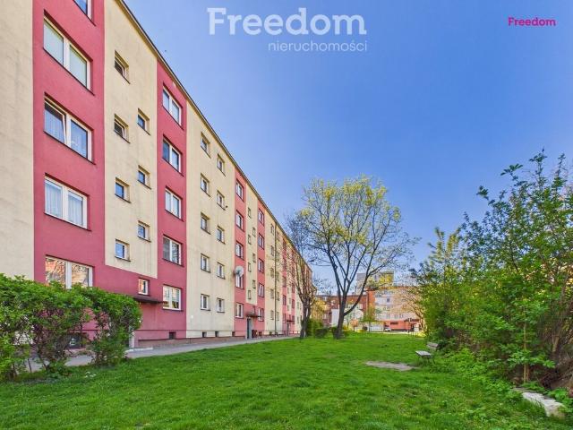 Kompaktowe 22,83 m² w centrum Radomia – idealne dla singla