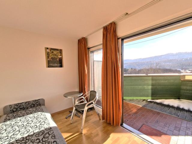 Komplett Ausgestattete 25M² Studio Wohnung mit Balkon Nahe Reifnitz am Wörthersee