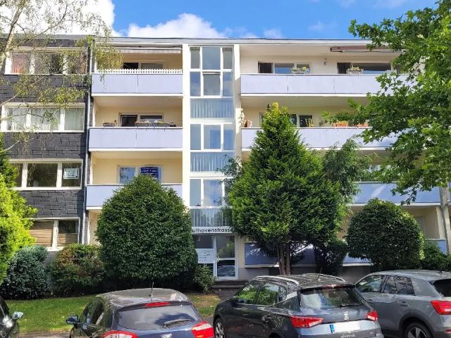 Komplett modernisierte 3 Zimmer Wohnung in gefragter Lage von Frankenforst!