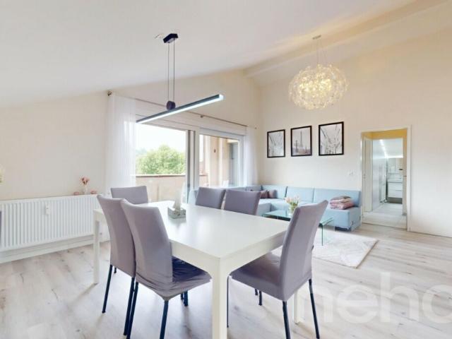 Komplett renovierte 5.5 Zimmerwohnung mit viel Platz & Bastelraum