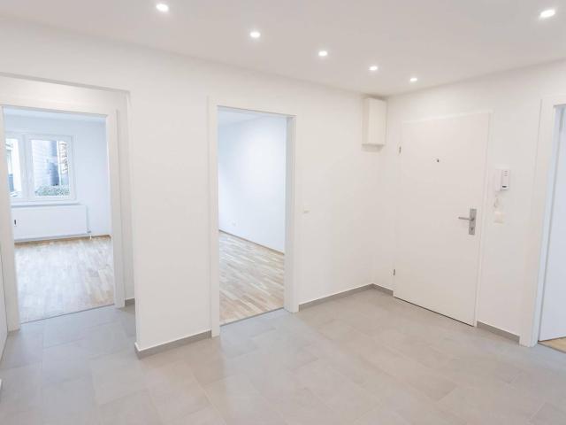 Komplett sanierte 4 Zimmer Eigentumswohnung in einer TOP LAGE im 14. Bezirk! Provisionsfrei!