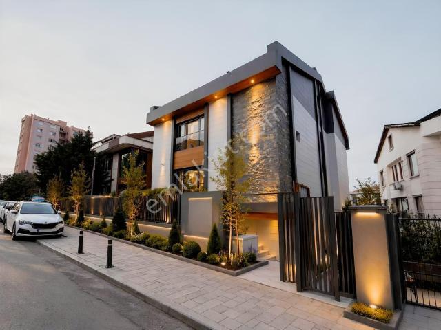 Komple Kiralık 6 Katlı Otoparklı Bina Koşuyolu Nobel'den