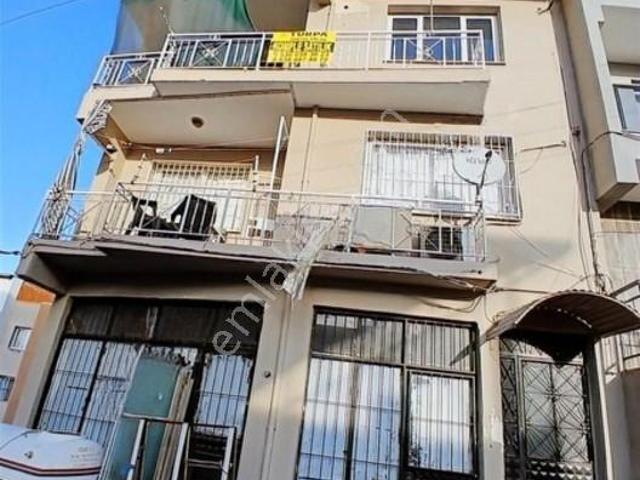 Komple Satılık 110 M2 2+1 2 Daire + 1 Ticari Dükkan