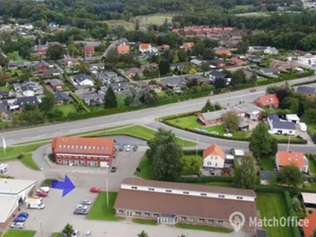 Kontor til kr.4.500. inkl. alt