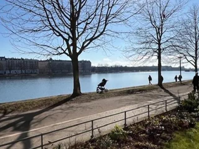 Kontorlokaler direkte til søerne
