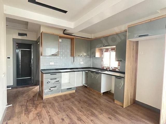 KONUK GAYRİMENKUKDEN TECEDE 1+1 SATILIK FIRSAT DAİRE