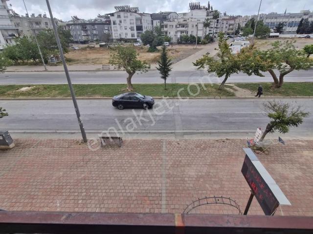 konuksever/karacaoğlan Cadde Üzeri Katta Asansörlü 3+1satılık