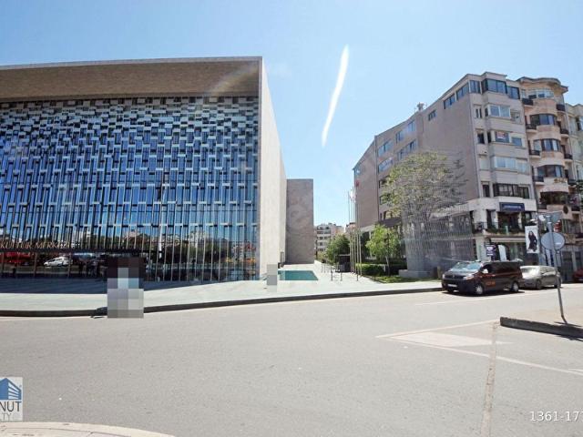 KONUT REALTY Gümüşsuyu'nda AKM yanı 150 m Kiralık Ofis