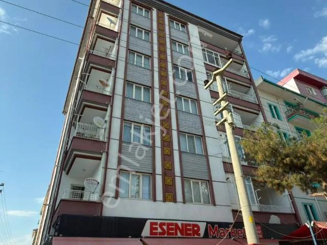 Konya Ereğli Orhangazi'de Geniş Balkonlu Bakımlı 3+1 Daire