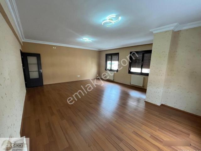 Konya Kule Site Yakınında Kiralık 3+1 Lüks Daire Ara Kat