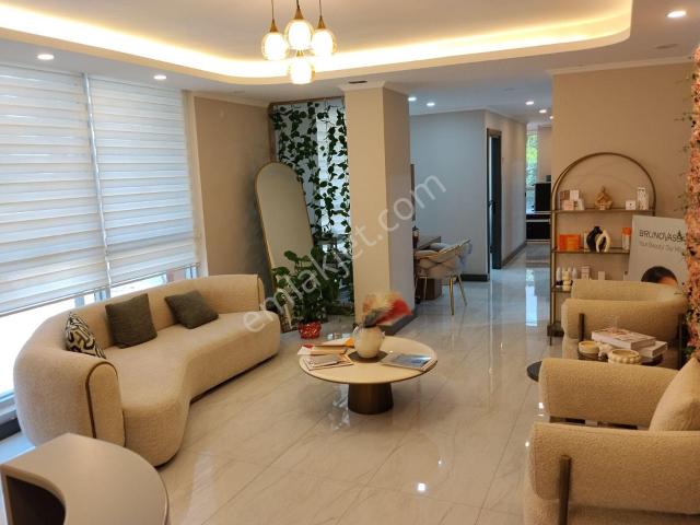 Konyaaltı Uncalı Cadde Üzerinde Devren Kiralık Güzellik Merkezi