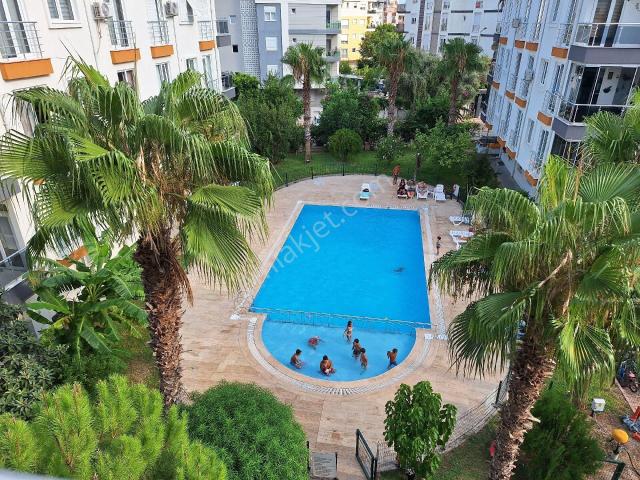 Antalya Konyaaltı Hurma Mahallesinde Merkezi Konumda Havuzlu Site İçinde Eşyalı Kiralık 2+1 Daire