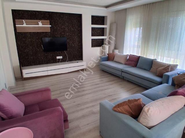 Konyaaltı Hurmada Eşyalı Kiralık 2+1.havuzlu Ara Kat Daire