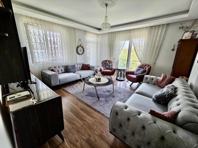 Konyaaltı Hurma'da Villa Konforlu 3+1 Satılık Daire
