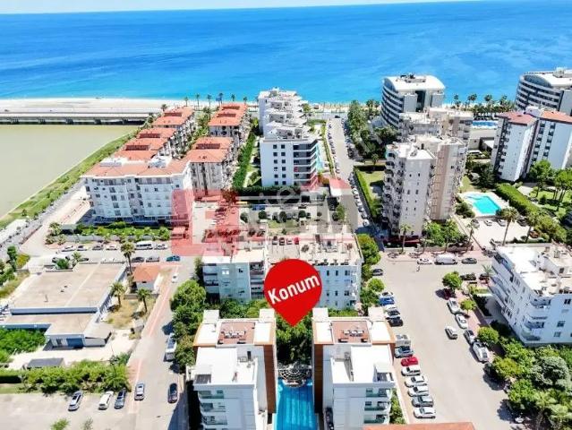 Konyaaltı Liman 1+1 Havuzlu Sitede Kiralık Daire