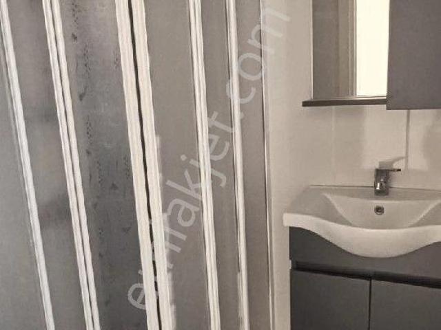 Konyaaltı Limanında 3+1 Havuzlu Boş Kiralık Daire Ayrı Mutfaklı
