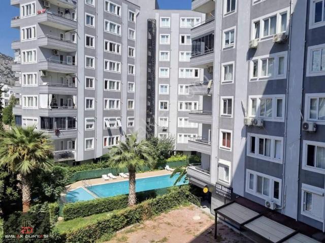 Konyaaltı Liman'da Denize Yürüme Mesafesinde Satılık 3+1 Arakat