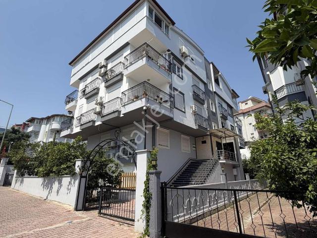 Konyaaltında Asansörlü doğalgazlı katta 3+1 Denize Yakın Daire