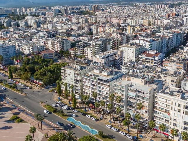 Konyaaltı'nda Full Deniz Manzaralı 3+1 Geniş Daire Sahile Yürüme Mesafesinde!