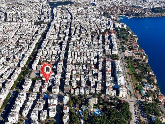 Konyaaltı Sahile Yürüme Mesafesinde Çok Lüks 3+1