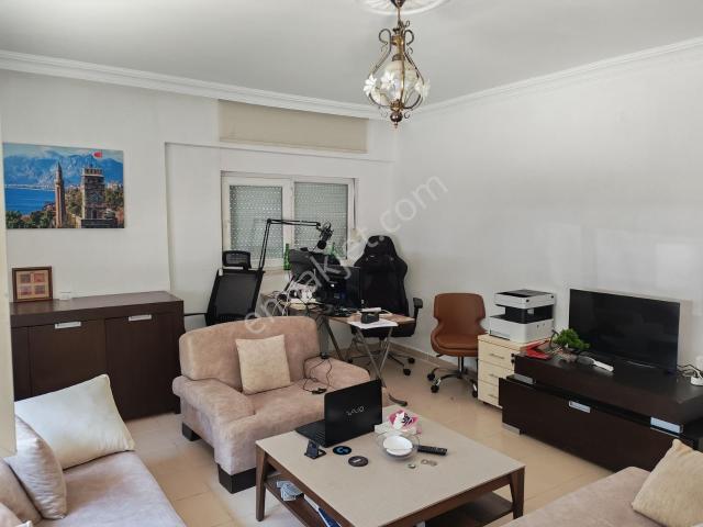 Konyaaltı Sarısuda Site İçi Giriş 3+1 Satılık Daire