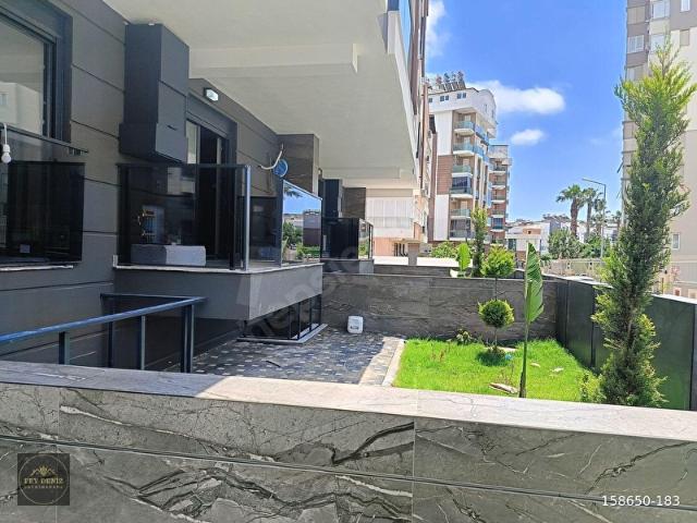 KONYAALTI K OTOPARK 215m2 LÜKS 4+1SATILIK DAİRE
