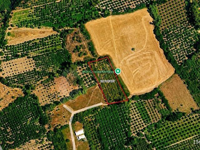 KONYAALTI'NDA MÜSTAKİL KULLANIMLI 616 m BAHÇE ALANI
