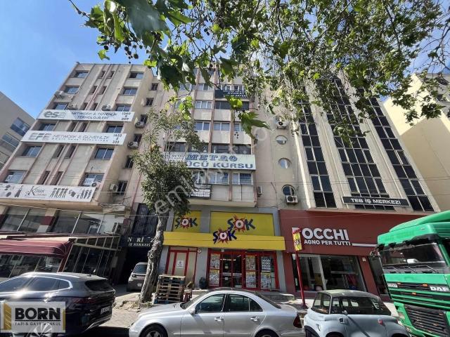 Konak Tepecik'de Hastaneler Yakını 65m2 Eşyalı Kiralık Ofis