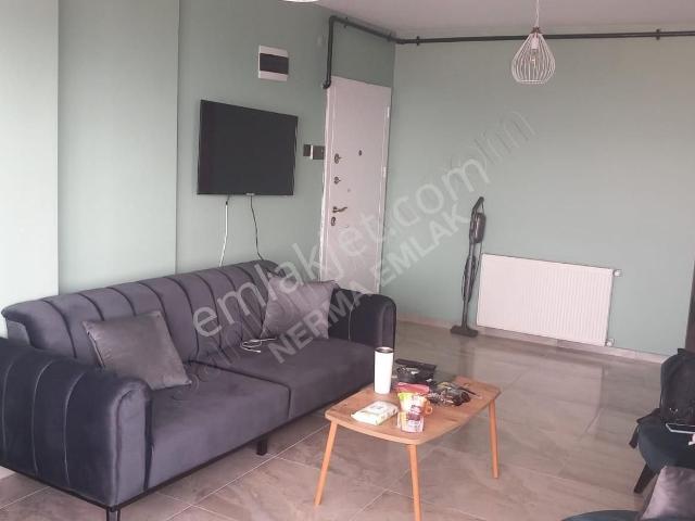 Konak Üçyolda Deniz Manzaralı Full Bakımlı Daire 145 M2