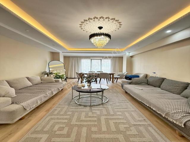 Konak Yapı'dan Esenyurt Merkezi Konumda 125 M² Ara Kat!