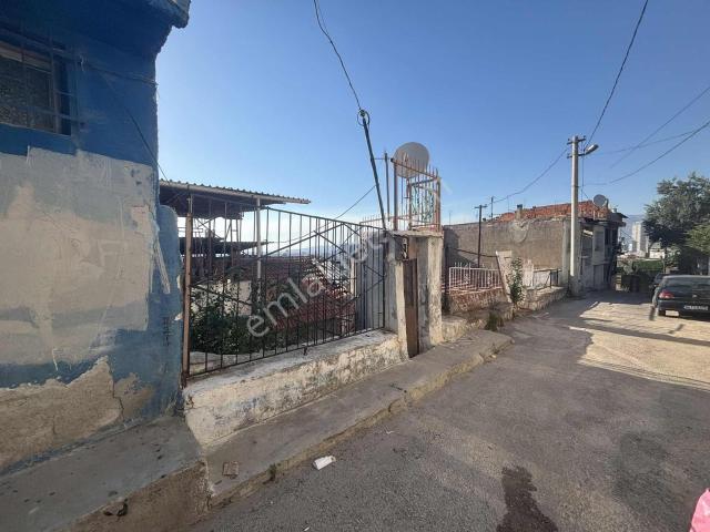 Konak Zeytinlik Mahallesi Müstakil Kiralık