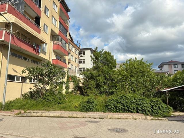 Konak Emlaktan Satılık Arsa