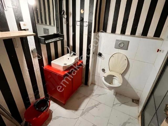 Konak Halil Rıfat Cadde Üstü Bahçeli 2+1 Kiralık Daire