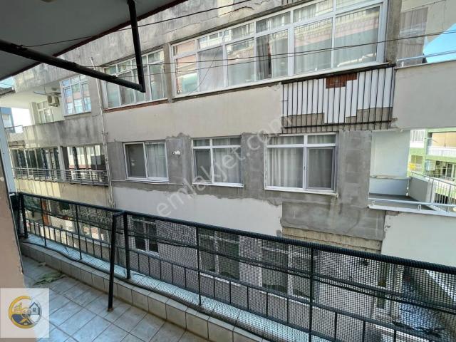 Konak İnönü Mahallesi'nde Merkezi Konumda Satılık 2+1