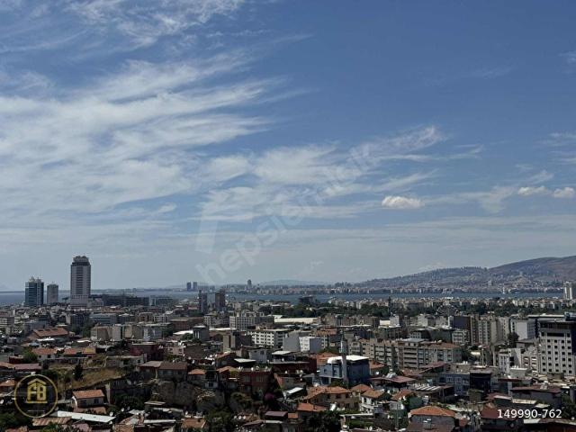 KONAK İZKA YAŞAM DENİZ MANZ. KİRALIK BALKONLU 1+1 SIFIR