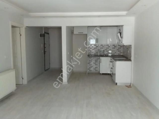 Konak Kılıç Reis'te Modern 3+1 Kiralık Daire