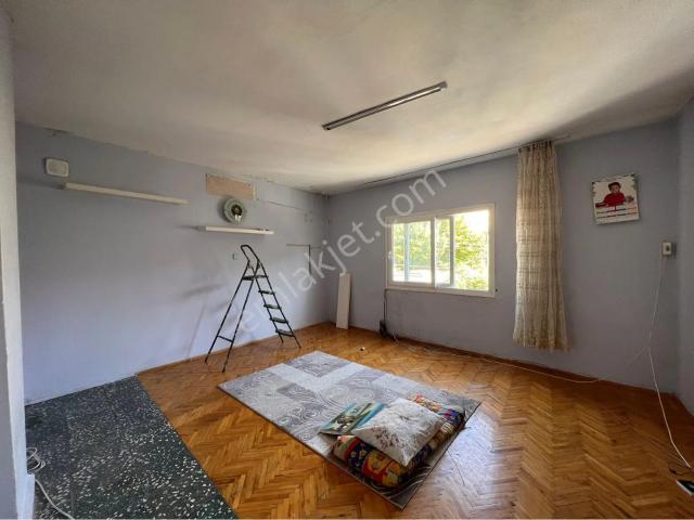 Konak Mehtap Mah Gürçeşme Çimenli Cami Yanı 3+1 100m2 Kiralık Daire