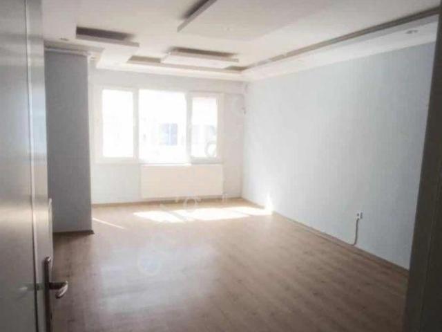 Konak Piri Reis Mahallesinde 3+1 Satılık Daire