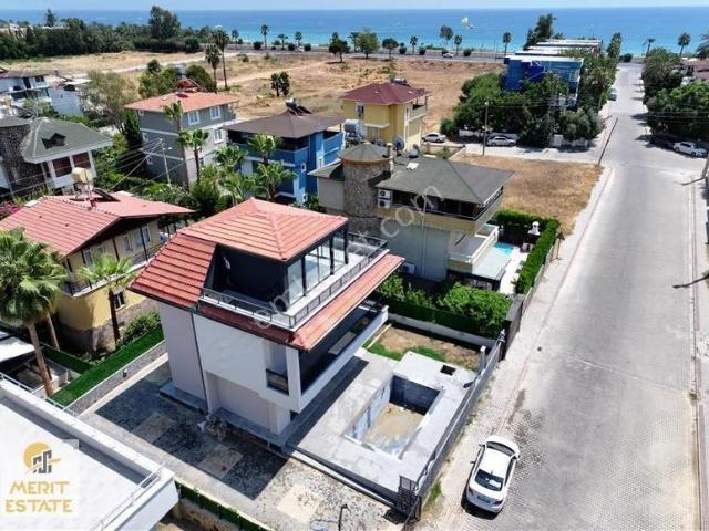 Konaklı Mah. Denize 250 Metre Mesafe Satılık Müstakil 3+1 Villa