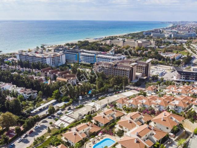Konaklı The Hıllde Denize 200 M Bahçe Kat 2+1 Satılık Daire