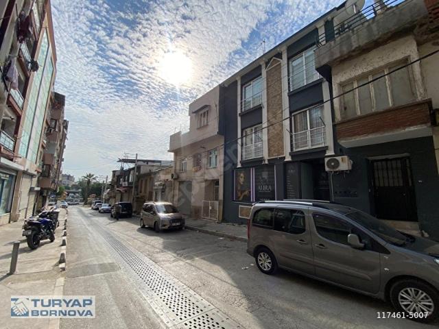 Konak'ta Kapılar Bölgesinde Otoyol Yakını Satılık 75 m2 Arsa