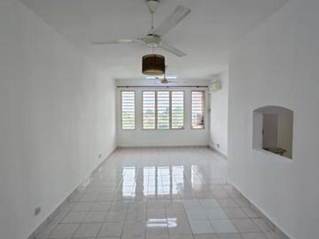 Kondo De Rozelle Section 10 Kota Damansara For Sale
