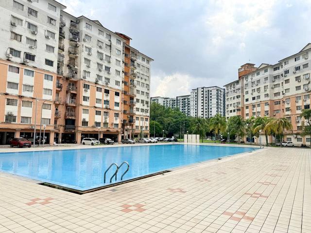 Kondominium Sri Hijau Jalan Permaisuri Bandar Mahkota Cheras