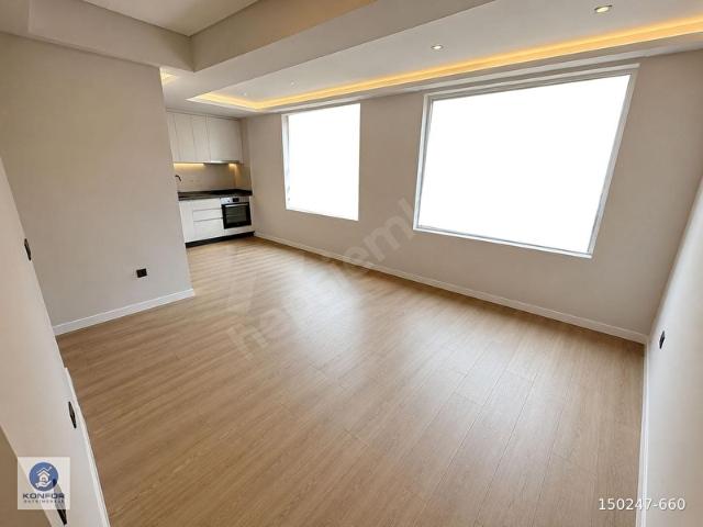 KONFOR ALTINTEPE SAHİLDE SIFIR PROJEDE ARALIK TESLİM 1+1
