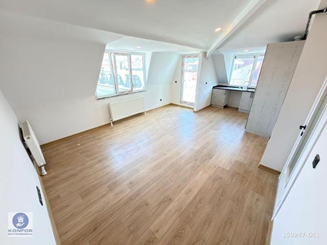 KONFOR KÜÇÜKYALI MİNİBÜSE YAKIN SIFIR BİNADA KULLANIŞLI 2+1