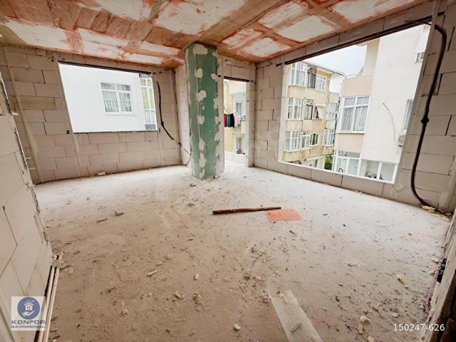 KONFOR SIFIR EKİM TESLİM ARA KATTA BALKONLU GÜNEY CEPHE 1+1