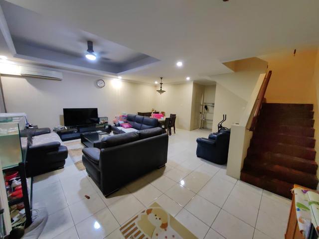 Kong Ping Road double storey intermediate house for sale